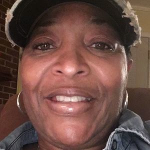 Meet your Posher, Cassandra